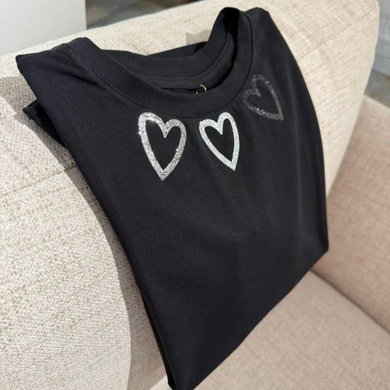 Camiseta Negra Corazones Brillo - Gracies