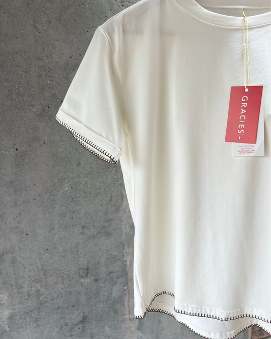 Camiseta Básica Borde Chocolate