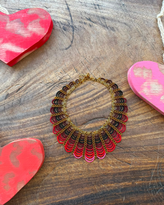 Collar Ondas Rojo