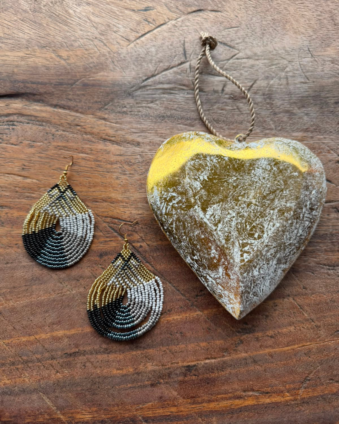 Aretes Ondas Negro 