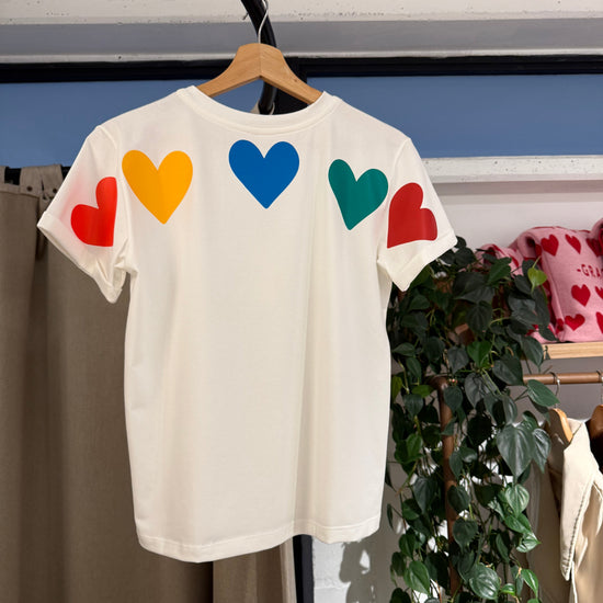 Camiseta Corazones 
