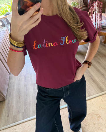 Camiseta Latina Flow Vino