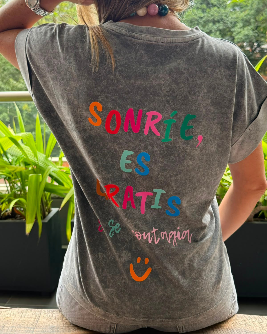 Camiseta Sonrie 