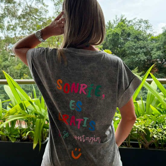Camiseta Sonrie 