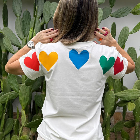 Camiseta Corazones 